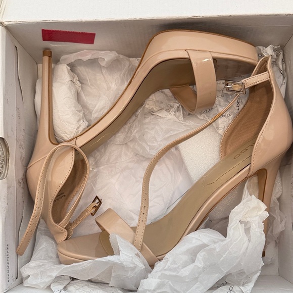 Aldo Women's Blush Patent Heels - Picture 3 of 4